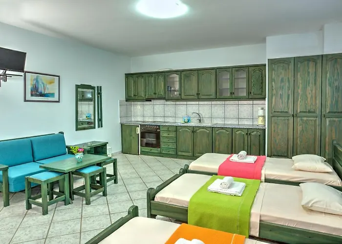 Aparthotel Zeus Karystos (Evia)